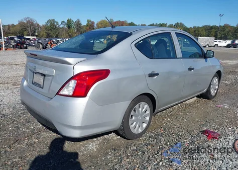 2017 Nissan Versa 1.6 S+ z USA, uszkodzony, nr VIN 3N1CN7AP7HL856772